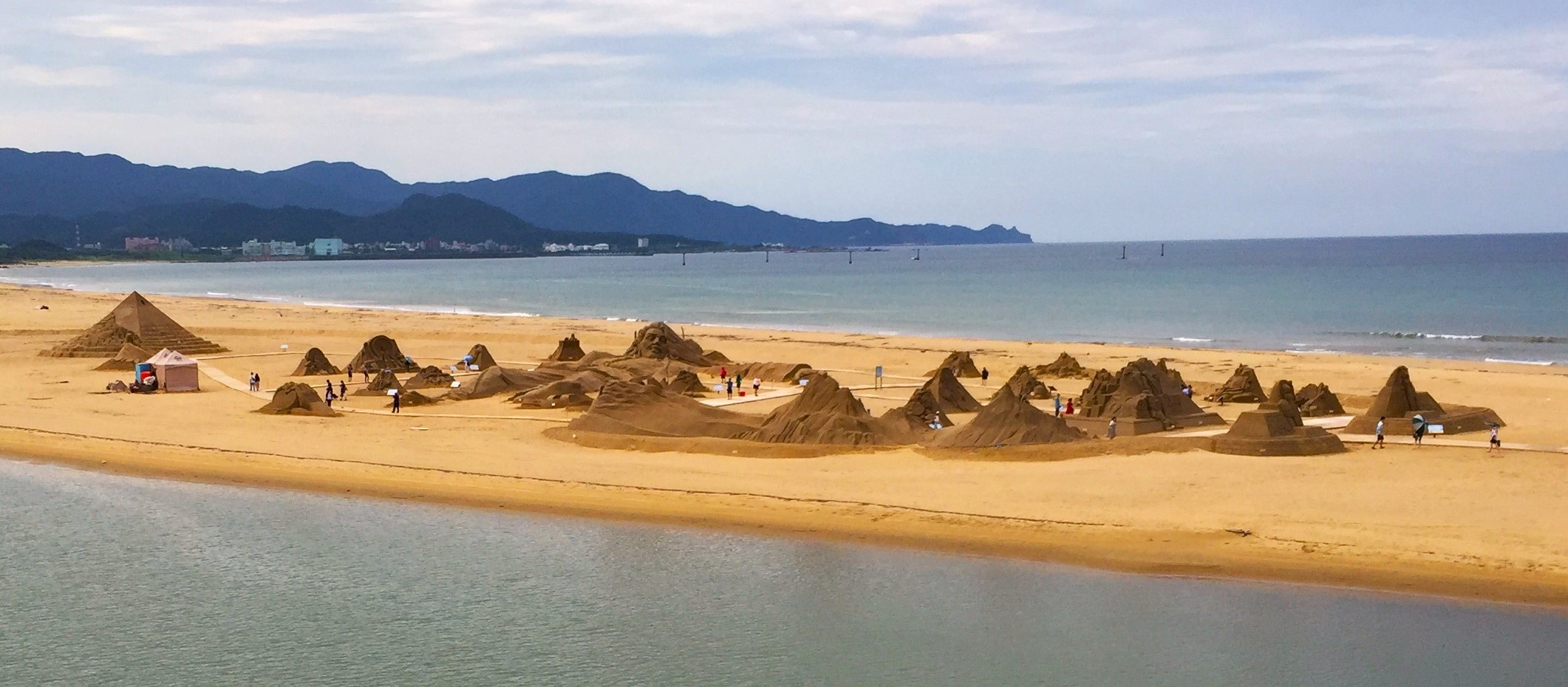 The view of Fulong Beach.(Photo・Rick Charette)